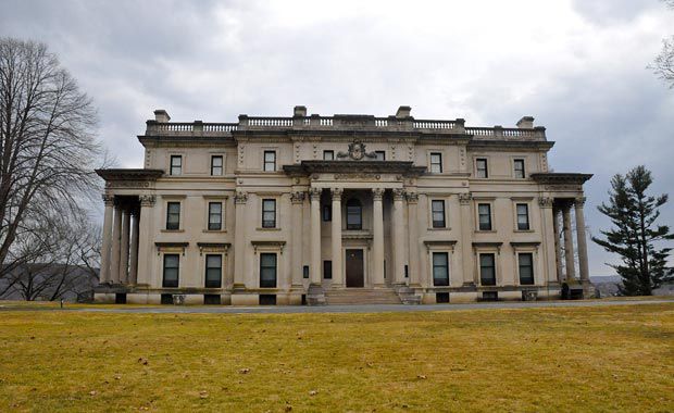 While New York’s Adirondack Park is the largest area of protected public land in the country – bigger than Yellowstone, Everglades, Glacier and Grand Canyon National Parks combined – the state’s list of NPS-administered sites seems pathetically short at six. Fortunately for mid-Hudsonites, half of those are located right here in Hyde Park: the Eleanor Roosevelt National Historic Site, the Home of Franklin D. Roosevelt National Historic Site and the (above) Vanderbilt Mansion National Historic Site. (Will Dendis | Almanac Weekly)