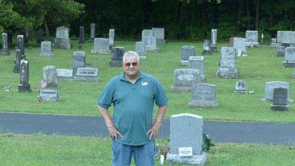 Joe Puma at the Blue Mountain Cemetery (photo by David Gordon)
