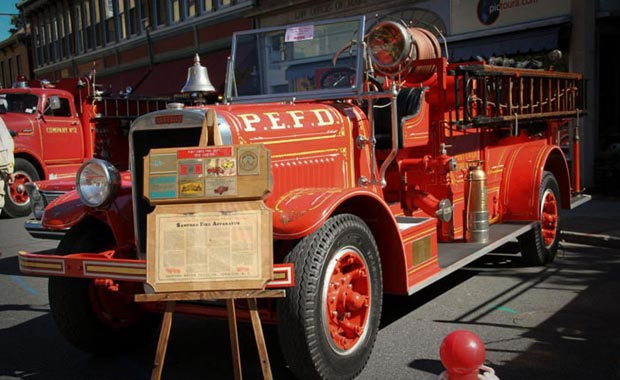 fire-truck-@