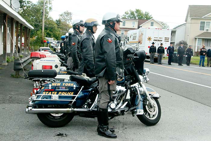 40-winters-funeral-cycle-cops