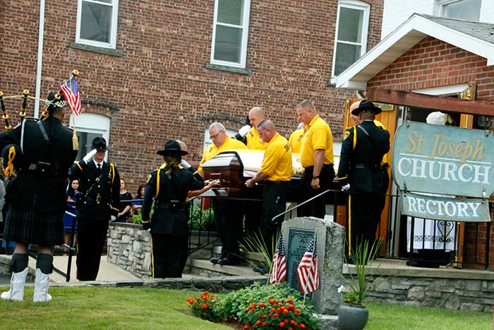 40-winters-funeral