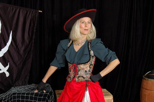 grace-the-pirate-500x333