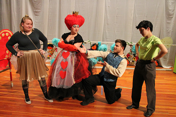 Saugerties High School play is a CSI/Alice in Wonderland mash-up ...