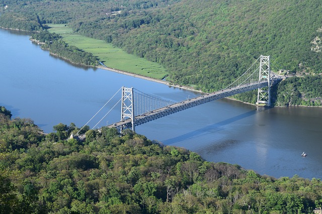 State Police investigate suicide from Bear Mountain Bridge - Hudson ...