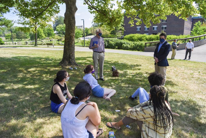 SUNY Chancellor Malatras announces new grant and internship program ...